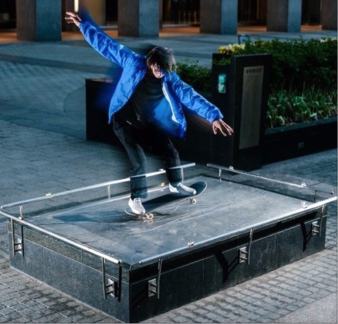 bobby dekeyzer the bunt