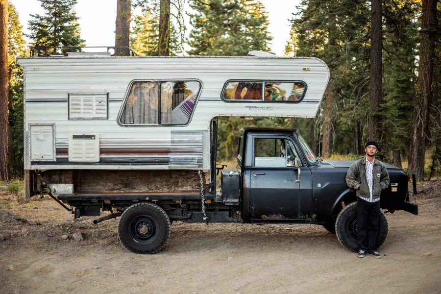 The Ultimate Snowboard Adventure Home on Wheels | Be a powder dreamer