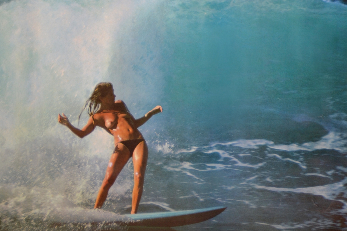 Surfer topless - 🧡 alana blanchard surfing ass " MyConfinedSpace.