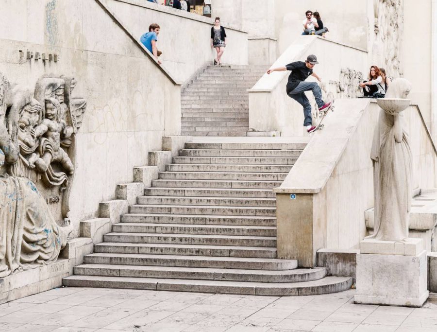 Raw Footy From the Parisian Bluntslide Seen Around the World