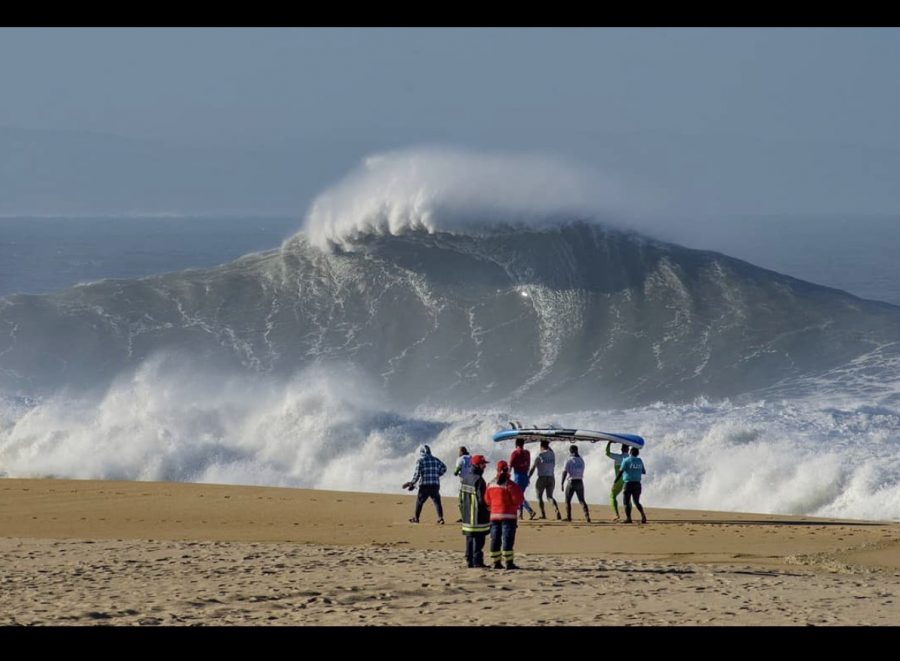 Are Cold Water Big Waves Heavier Or Just Feel That Way? | MythBusters in surfing