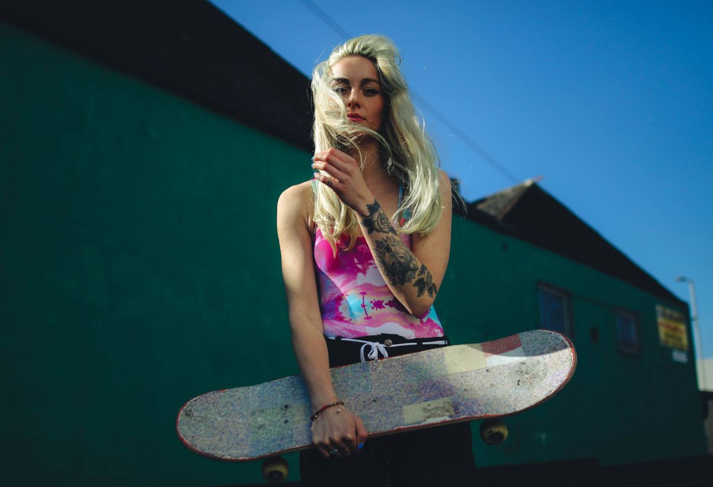 stef-nurding female hot skateboarder BOARD RAP.